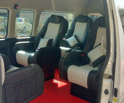 8 seater toyota hiace imported mini van on rent in delhi
