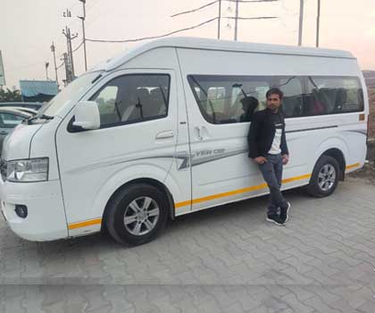 8 seater foton view imported mini van on rent in delhi india