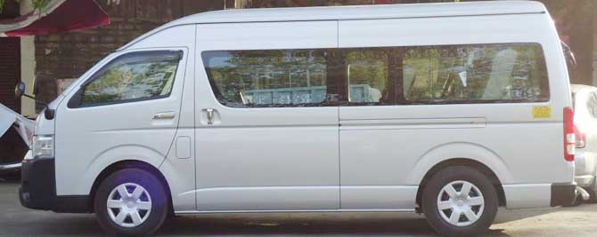 7 seater toyota hiace imported van hire in delhi